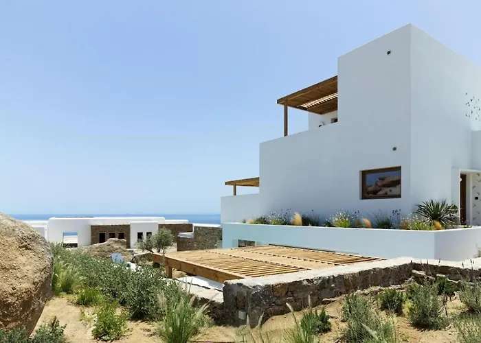 Lyo II Boutique Suites
