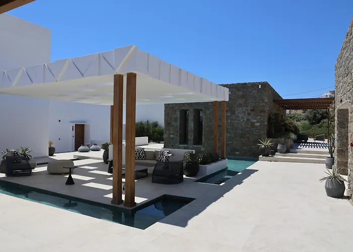 Lyo II Boutique Suites